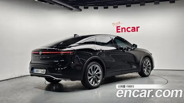 Toyota Crown 2023
