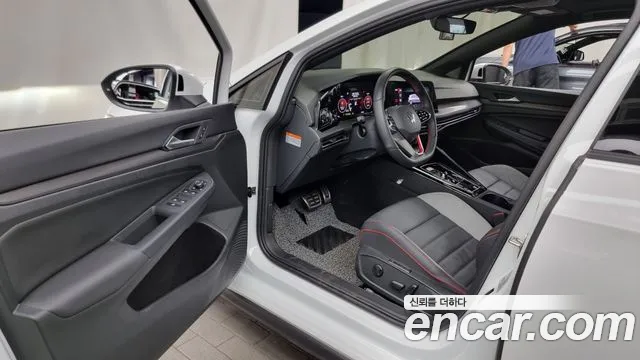 Volkswagen Golf 2024
