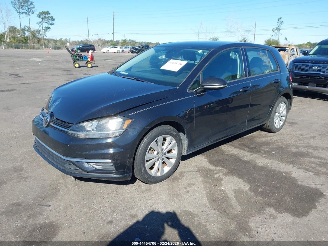 Volkswagen Golf 2021