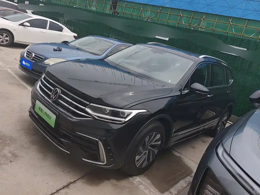 Volkswagen Tiguan 2025