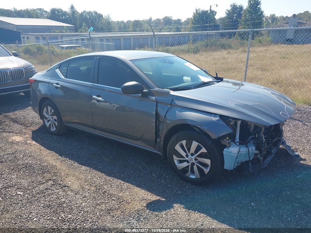 Nissan Altima 2024