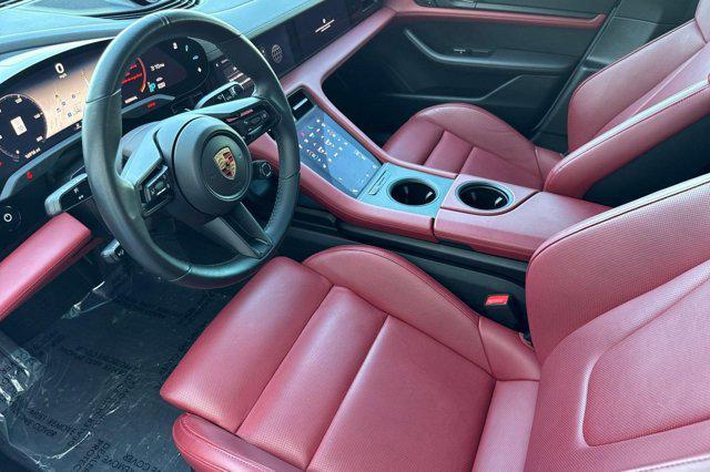 Porsche Taycan 2024