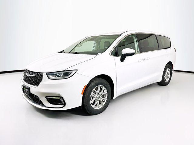 Chrysler Pacifica 2023