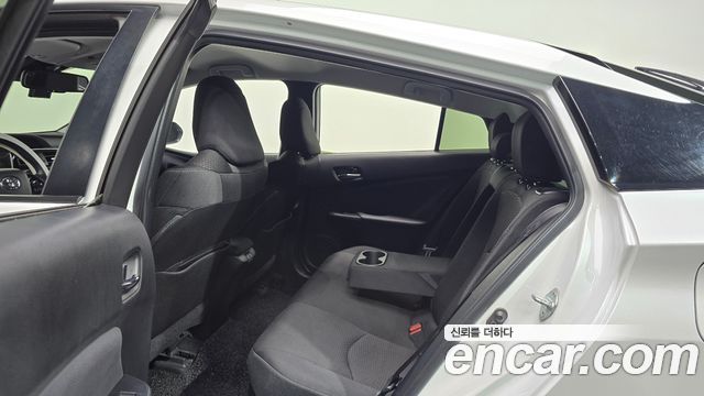 Toyota Prius 2021