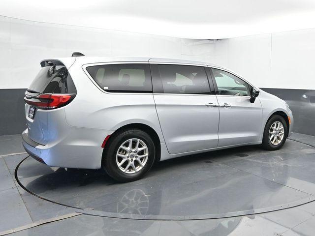 Chrysler Pacifica 2024