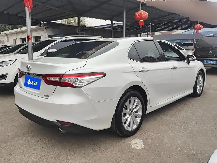 Toyota Camry 2021