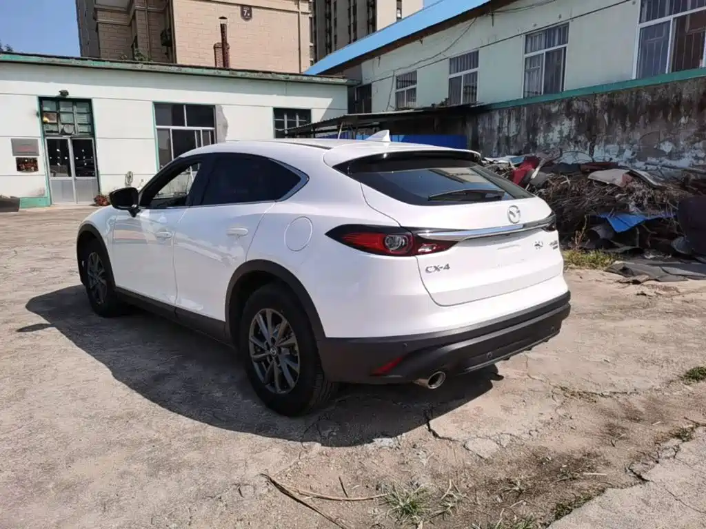 Mazda CX-4 2021