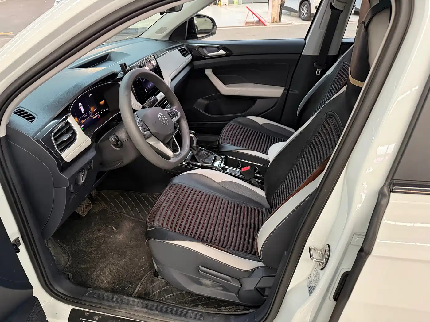 Volkswagen Tharu 2024