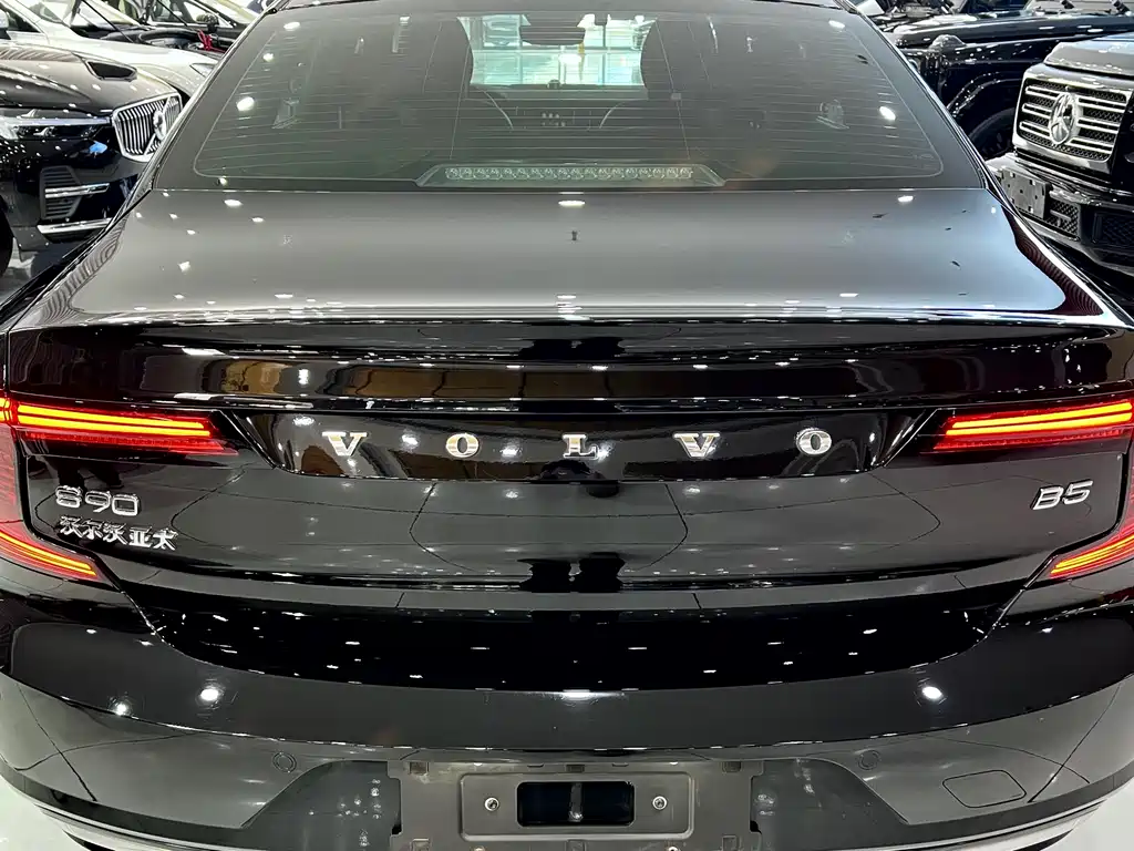 Volvo S90 2022