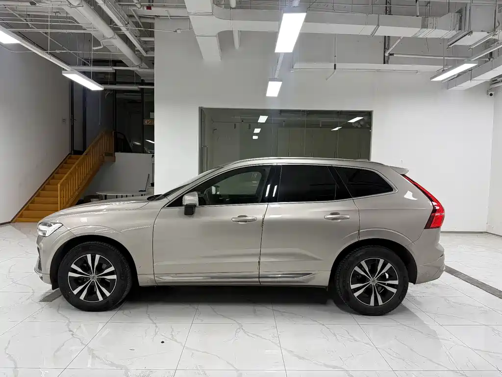 Volvo XC60 2023