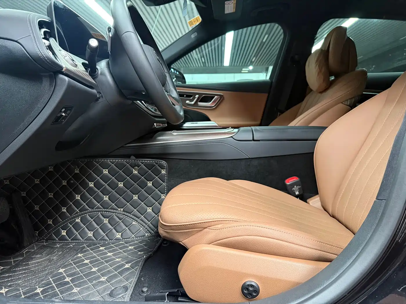 Mercedes-Benz E-Класс 2025