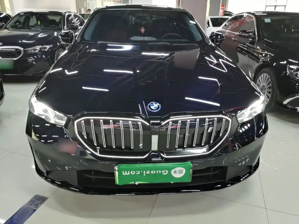 BMW i5 2024