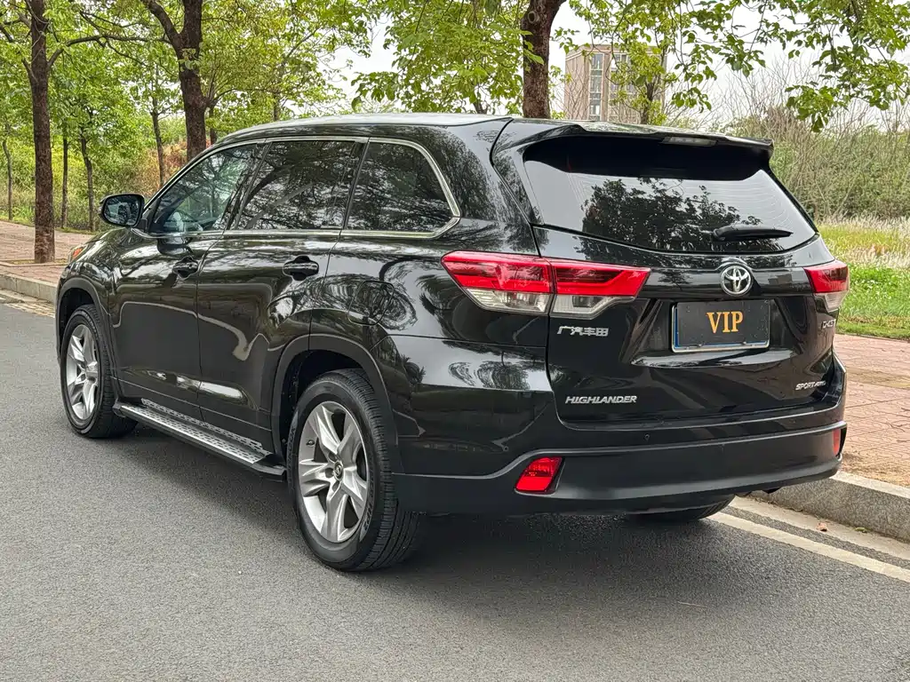 Toyota Highlander 2021