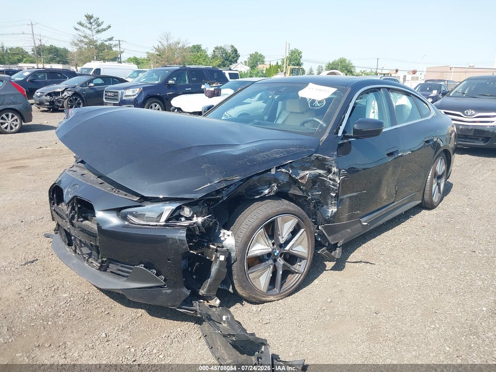 BMW i4 2025