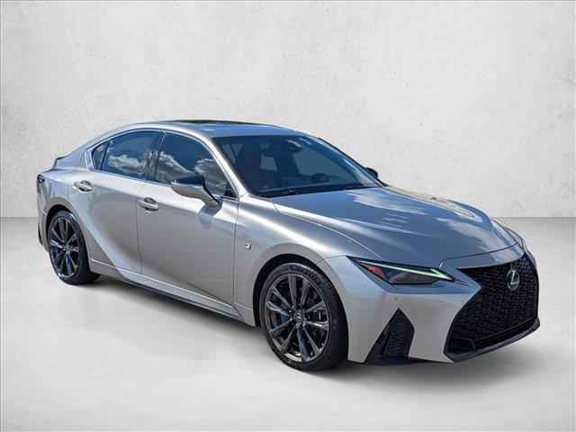 Lexus IS 2023