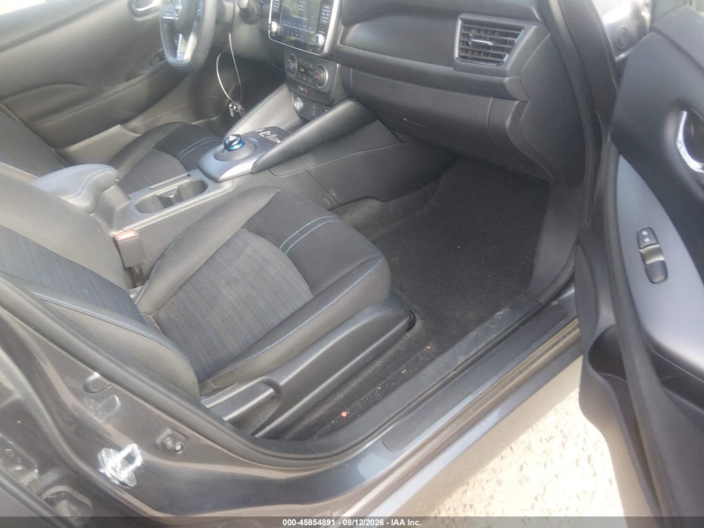 Nissan Leaf 2025
