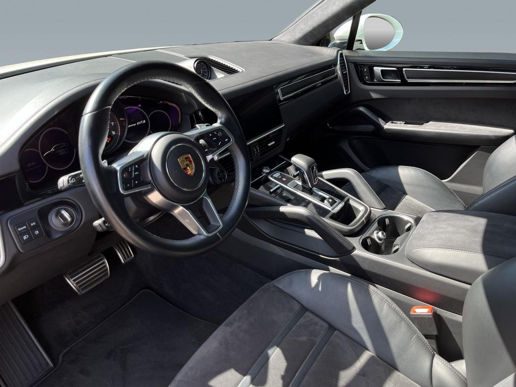 Porsche Cayenne 2022