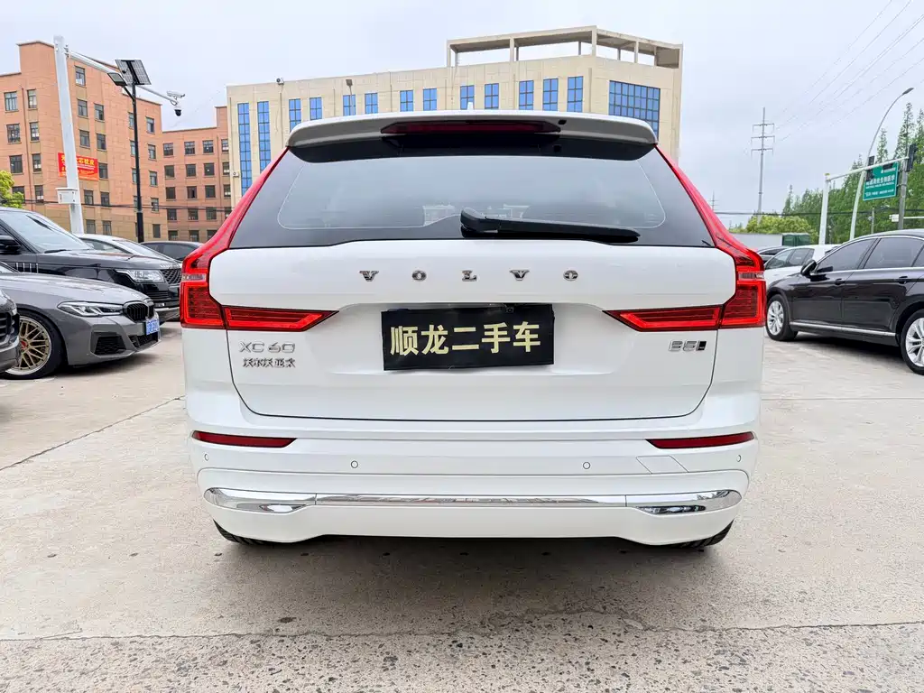 Volvo XC60 2022