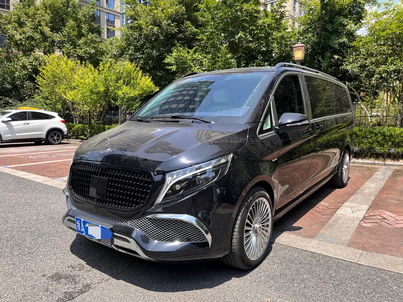 Mercedes-Benz V-Класс 2024