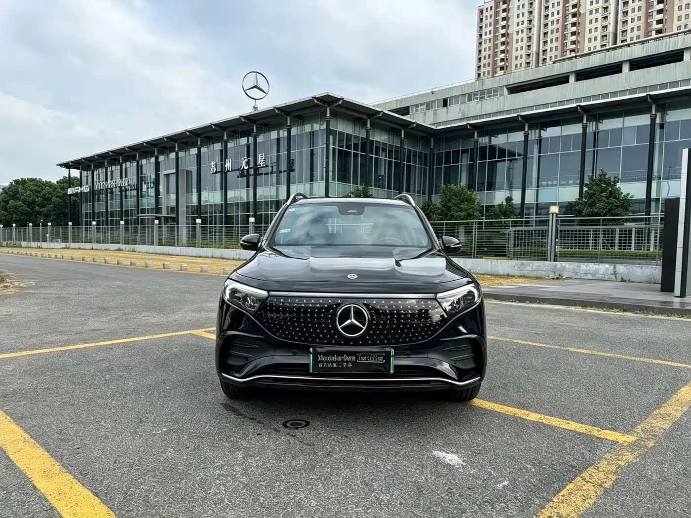 Mercedes-Benz EQB 2025