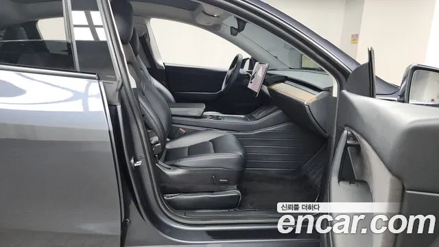 Tesla Model Y 2021