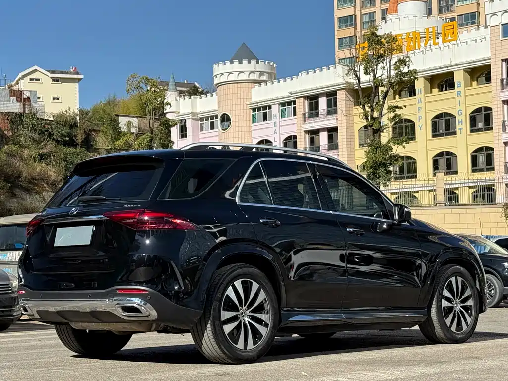 Mercedes-Benz GLE 2025