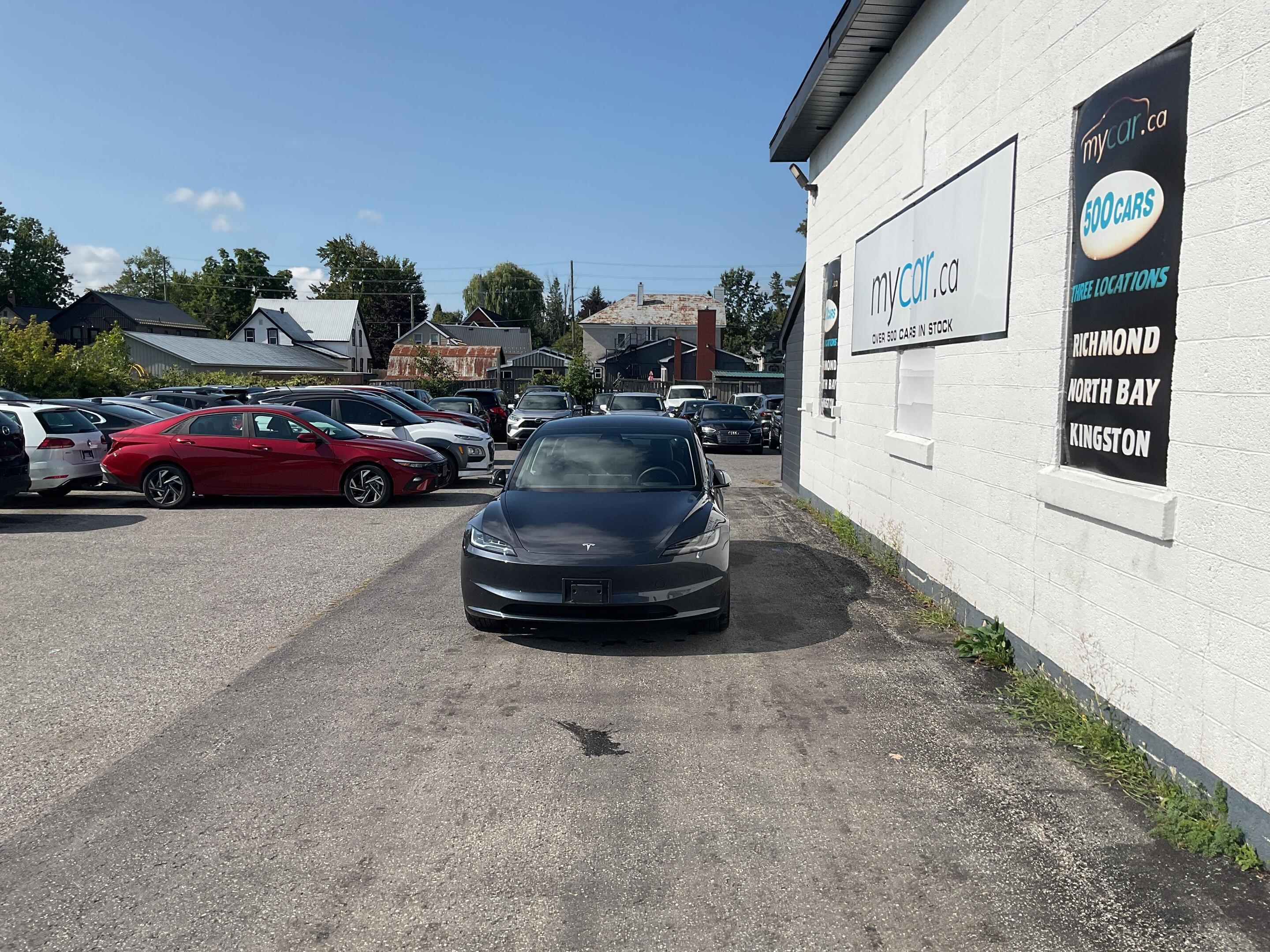 Tesla Model 3 2024