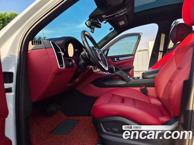 Porsche Cayenne 2022