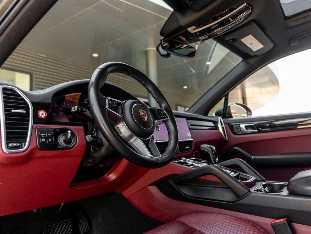 Porsche Cayenne 2022