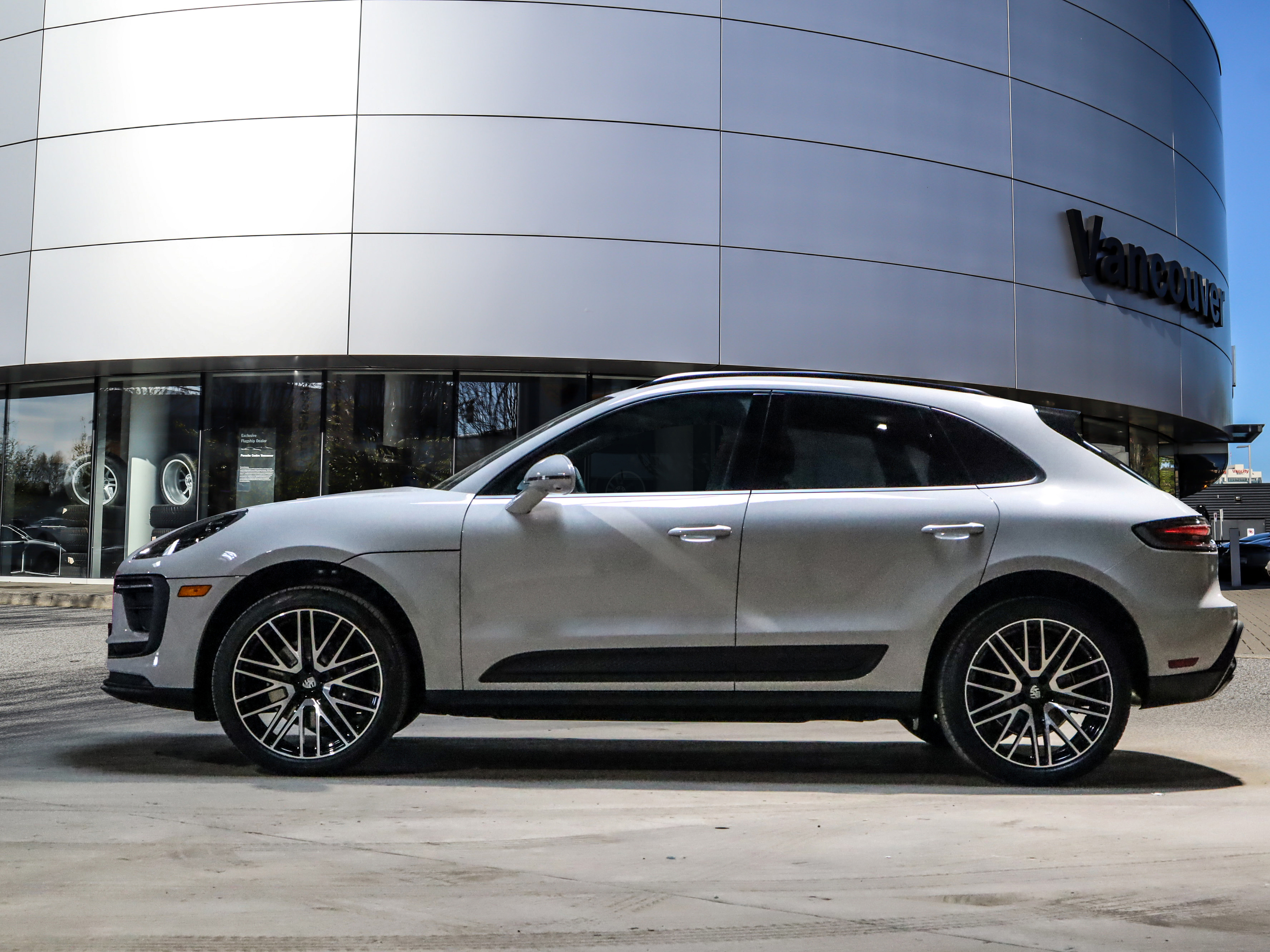 Porsche Macan 2025