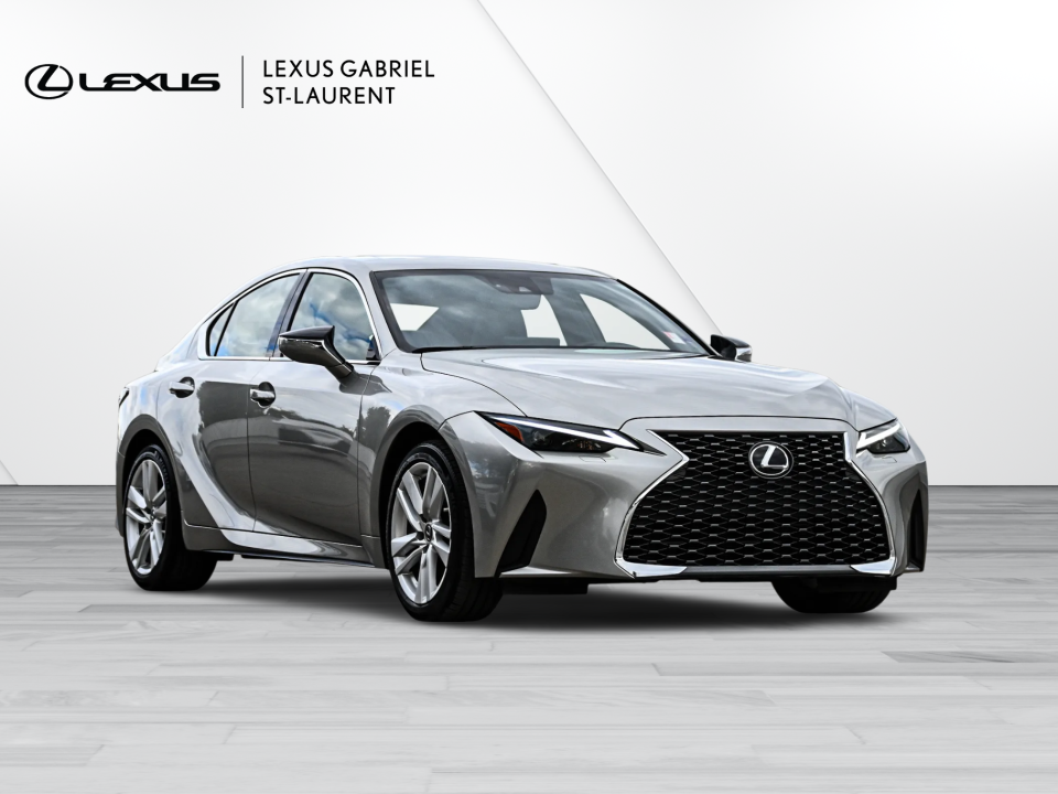 Lexus IS 2022
