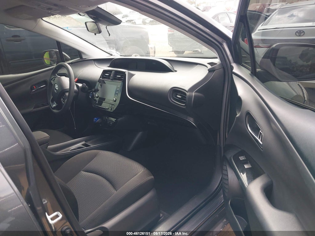 Toyota Prius 2021