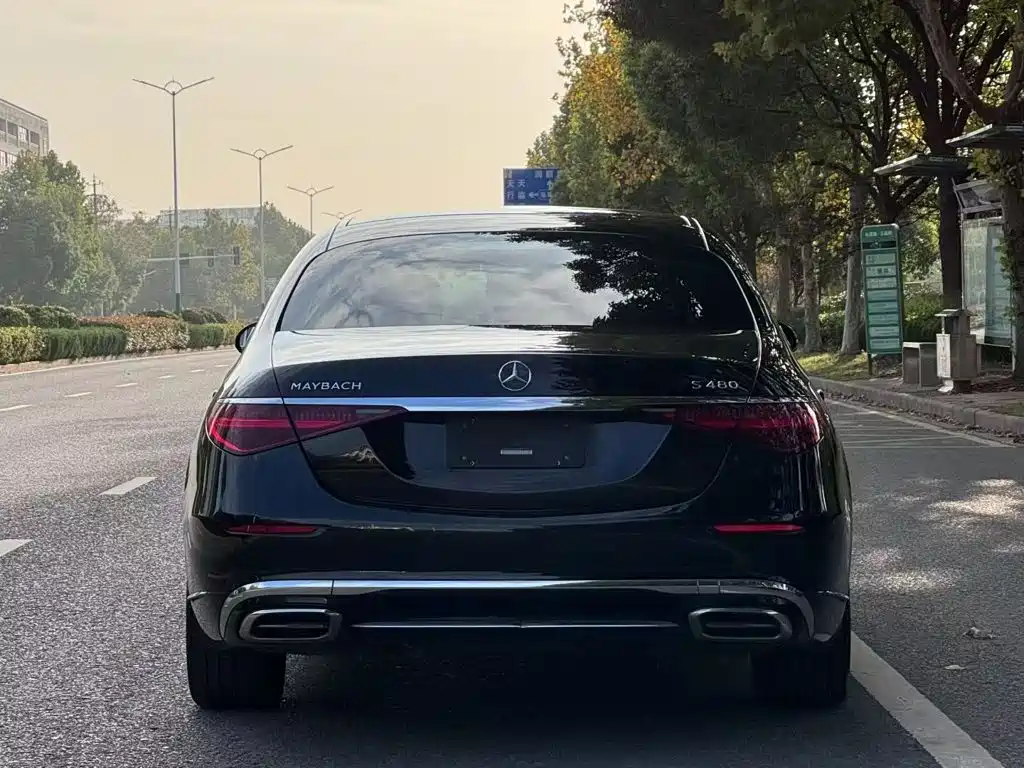 Mercedes-Benz S-Класс 2023