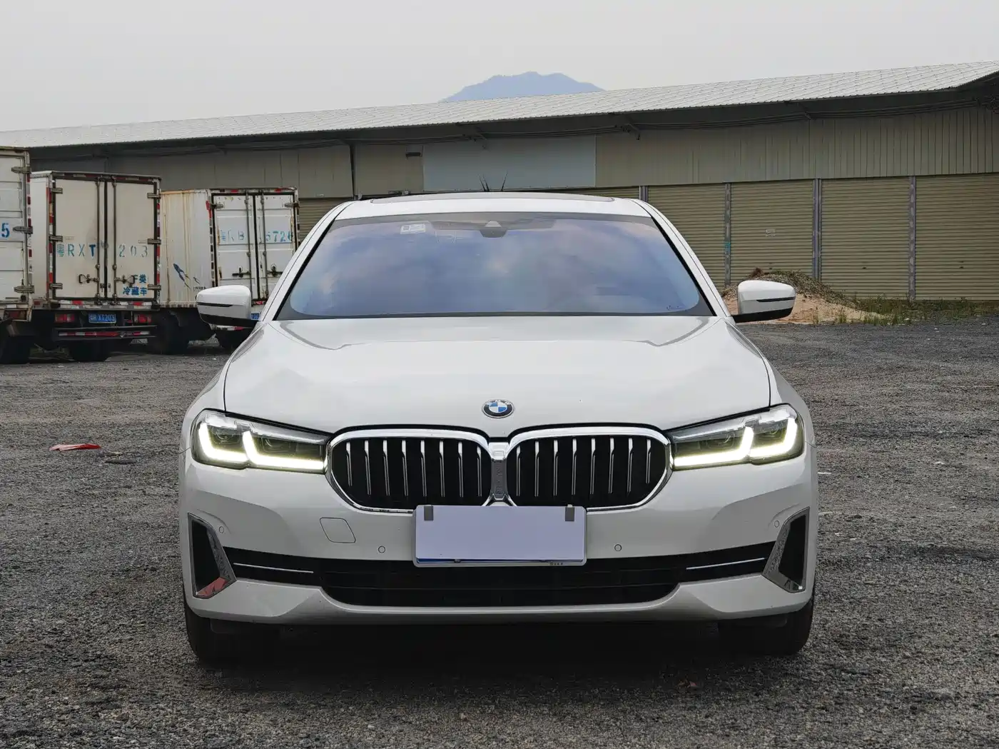 BMW 5 серии 2023