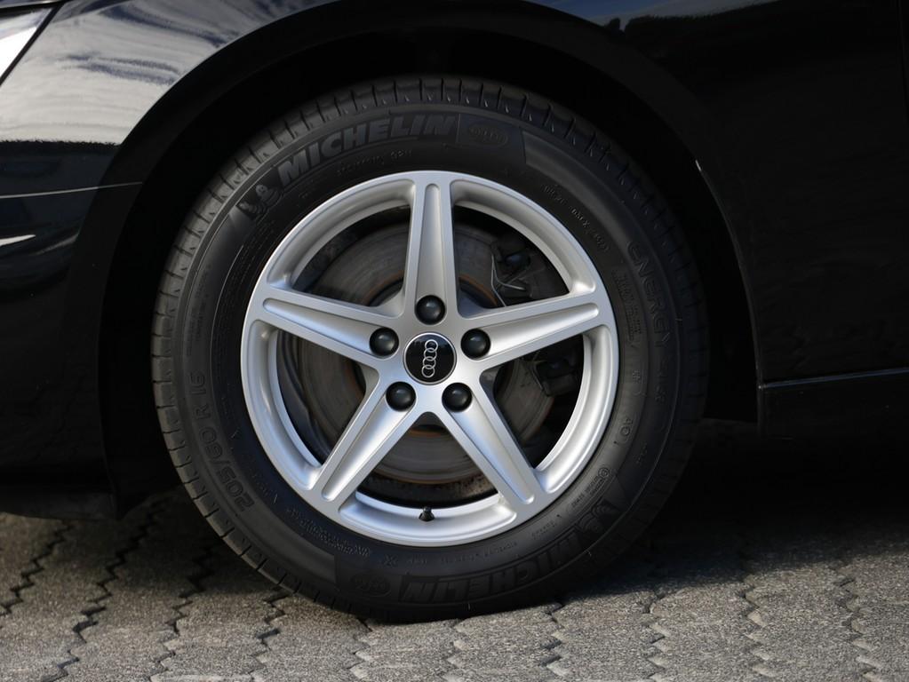 Audi A4 2023