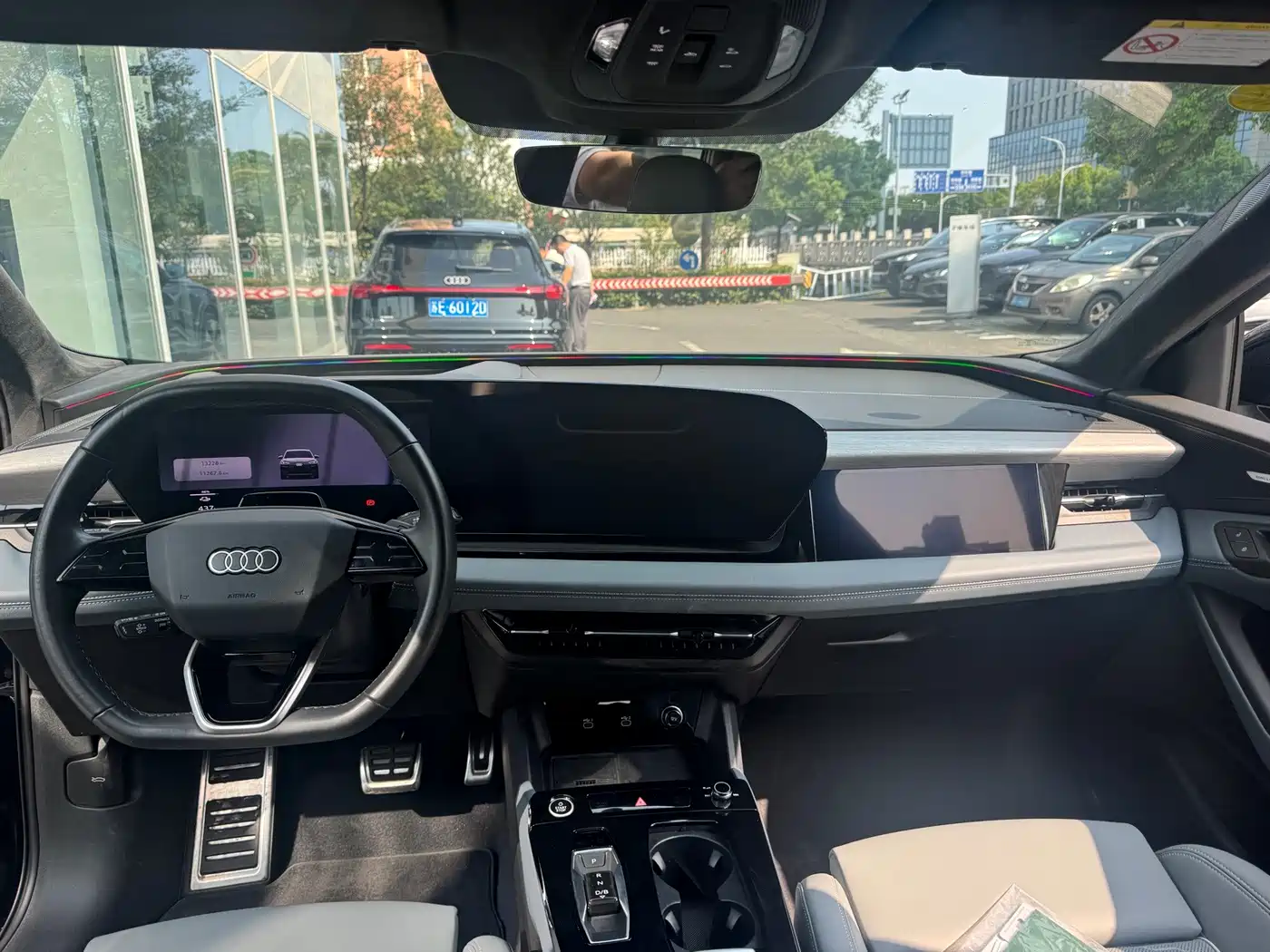 Audi e-tron 2025