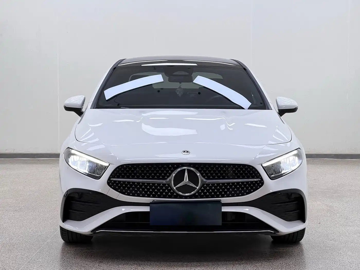 Mercedes-Benz A-Класс 2023