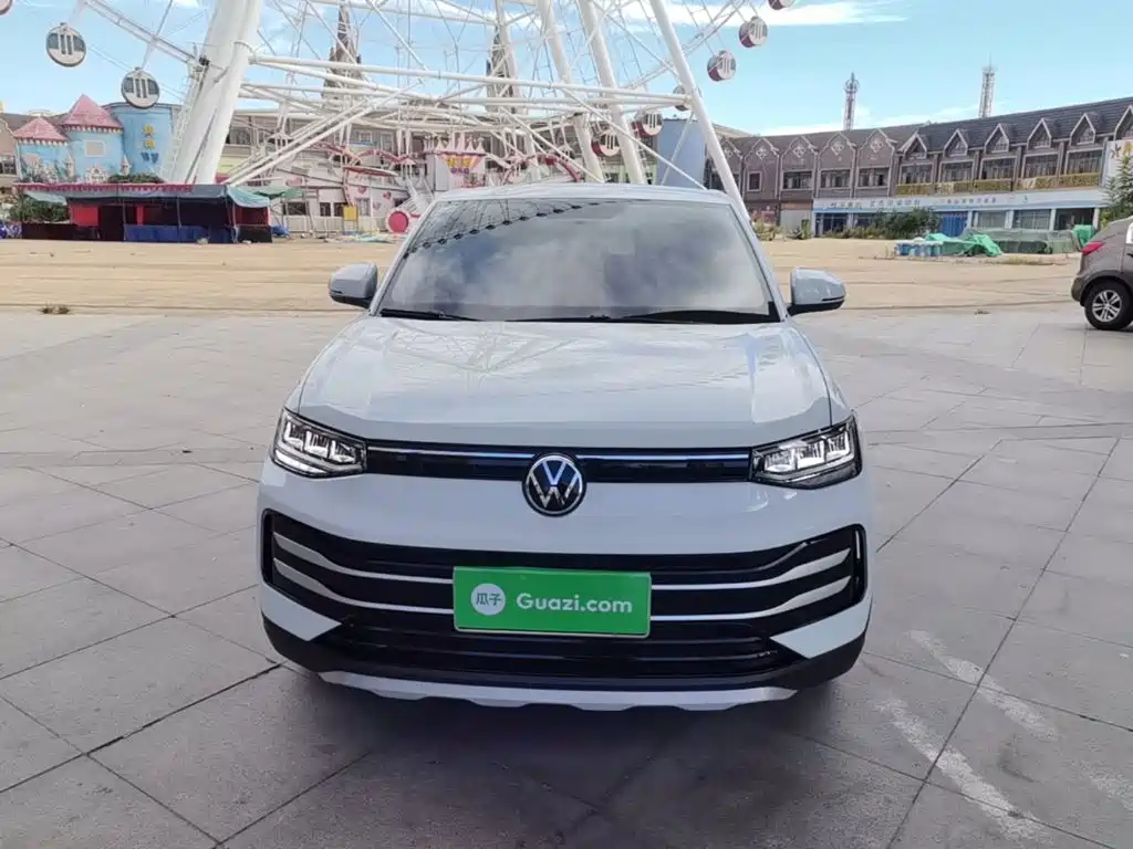Volkswagen Tharu 2025
