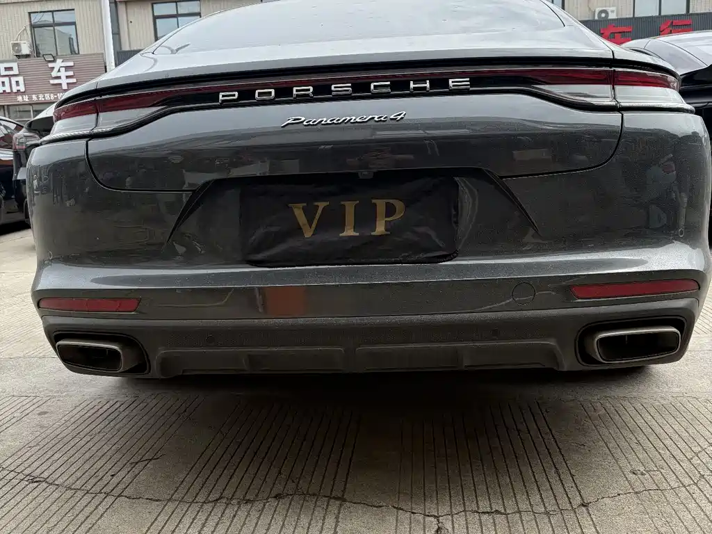 Porsche Panamera 2022