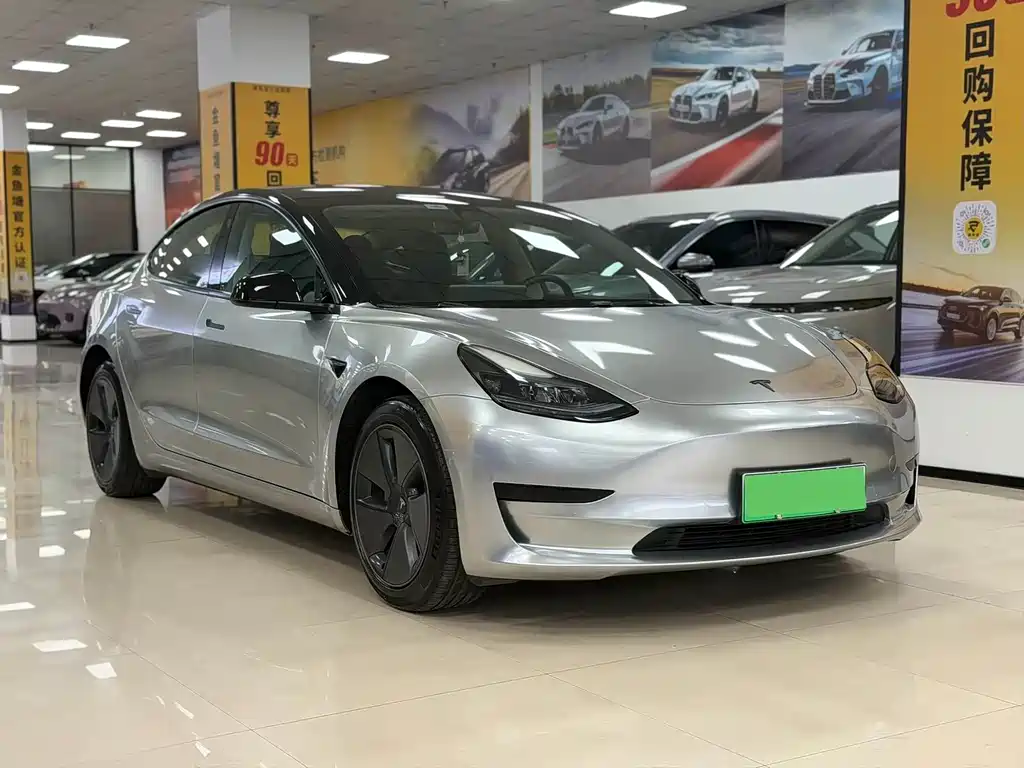 Tesla Model 3 2023