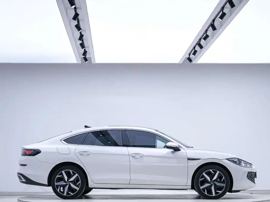 Volkswagen Lamando 2023