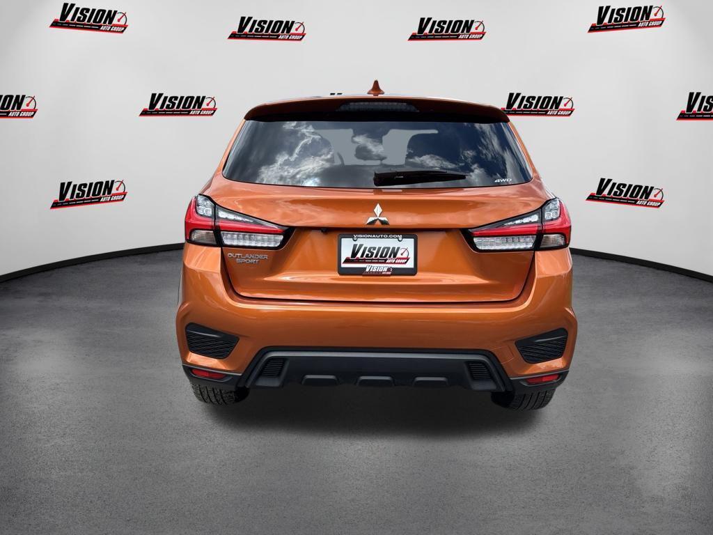 Mitsubishi Outlander Sport 2024