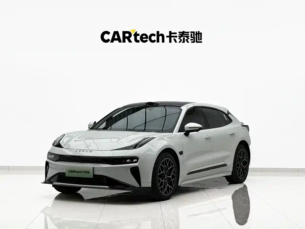 Zeekr 001 2024
