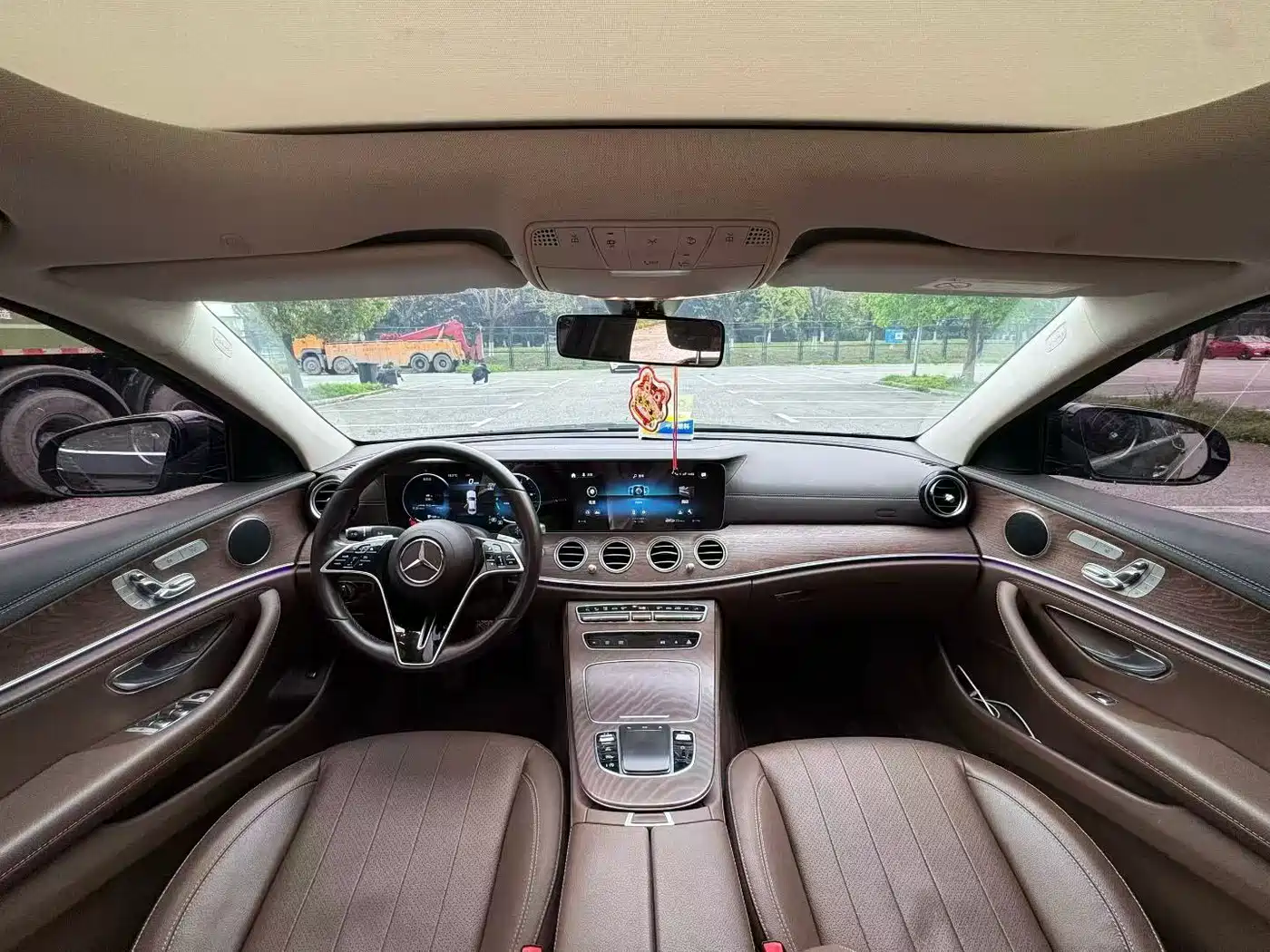 Mercedes-Benz E-Класс 2023