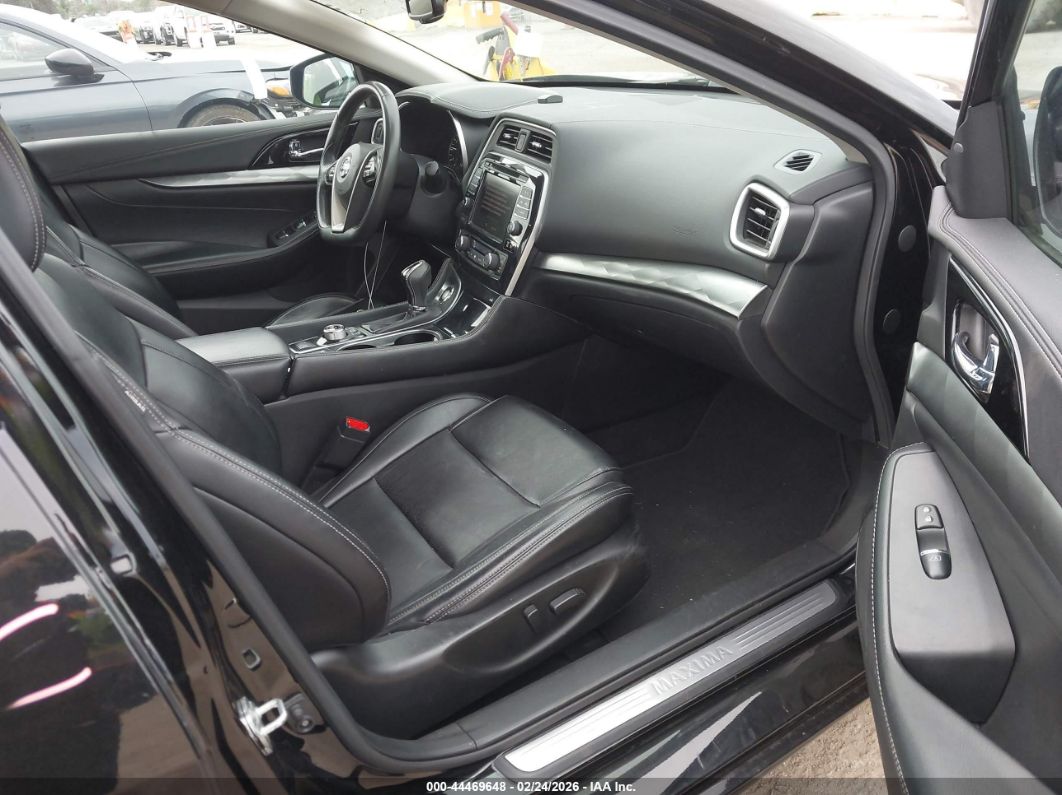 Nissan Maxima 2022