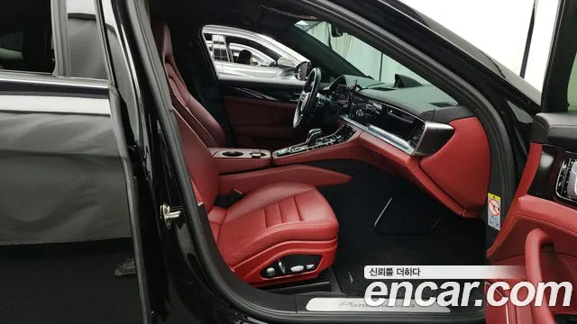 Porsche Panamera 2020
