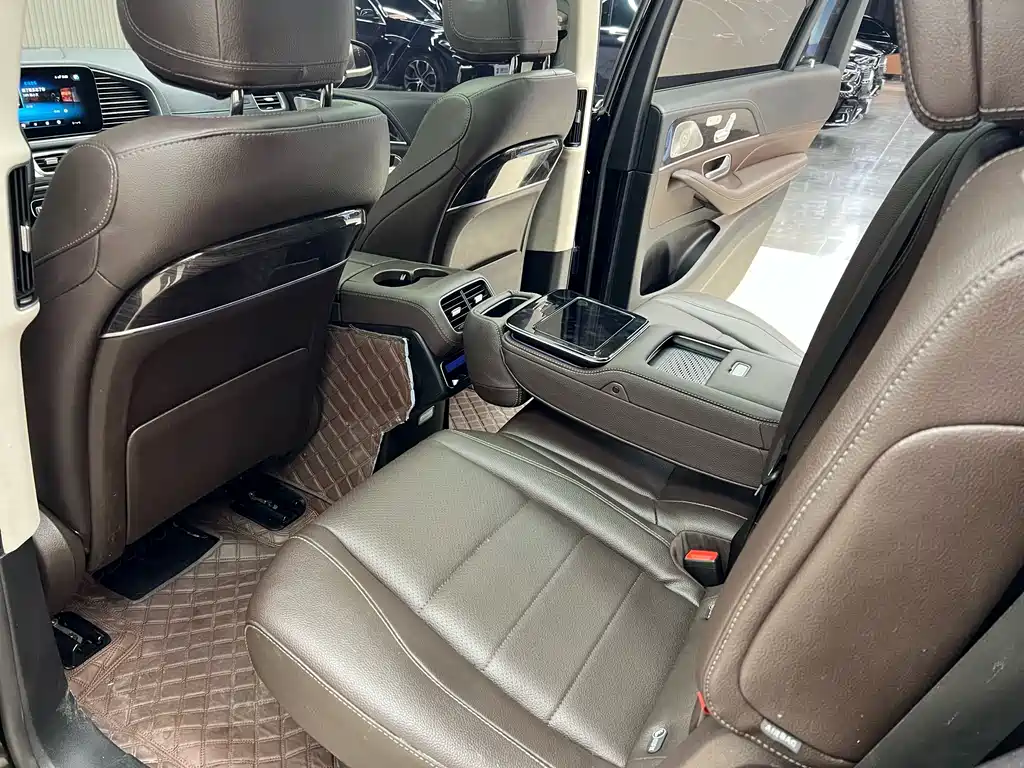 Mercedes-Benz GLS 2023