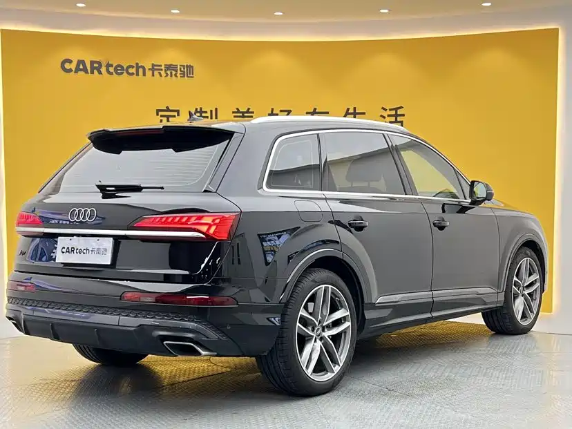 Audi Q7 2025