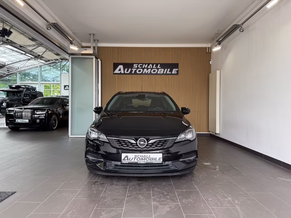Opel Astra 2021