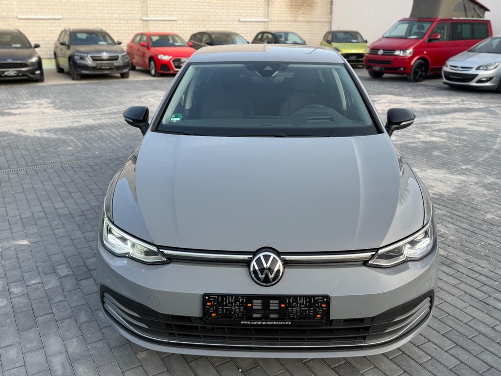 Volkswagen Golf 2021